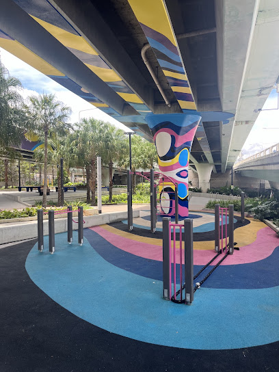 Outdoor Fitness Park - Waterline, Brisbane